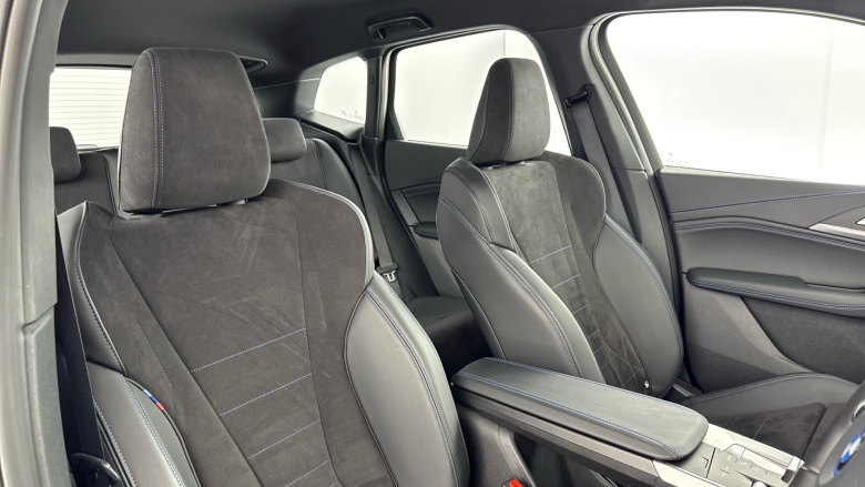 BMW 2 Series 225e xDrive M Sport 5dr DCT Hatchback